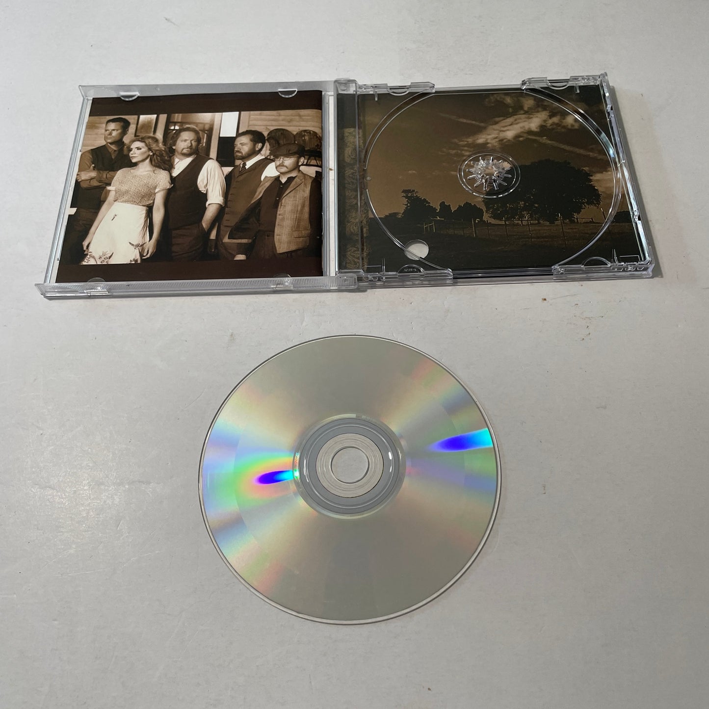 Alison Krauss & Union Station Paper Airplane Used CD VG+\VG+ Silver