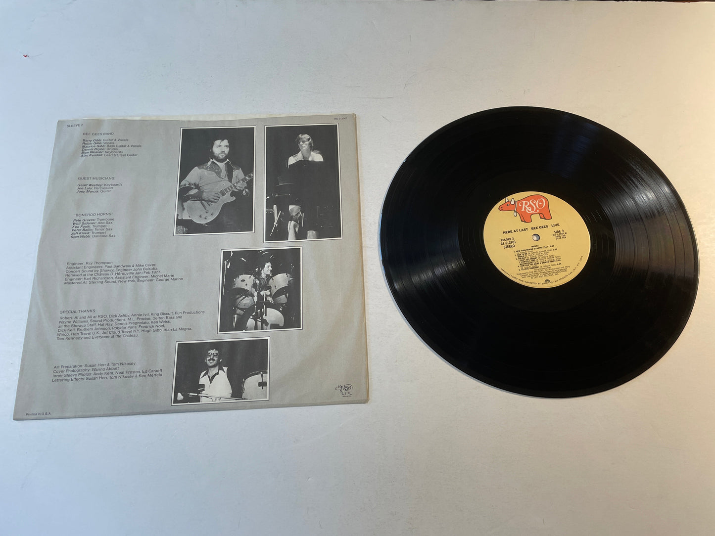 Bee Gees Here At Last...Bee Gees...Live \ Black