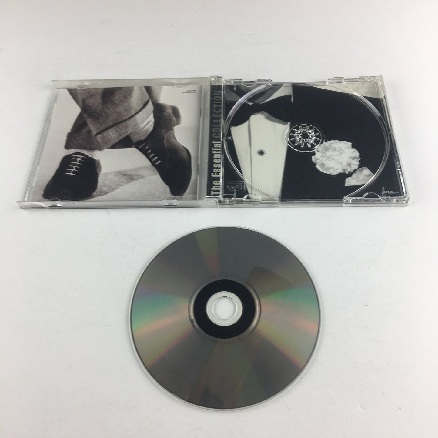 Fred Astaire The Essential Fred Astaire Used CD VG+\VG+ Silver