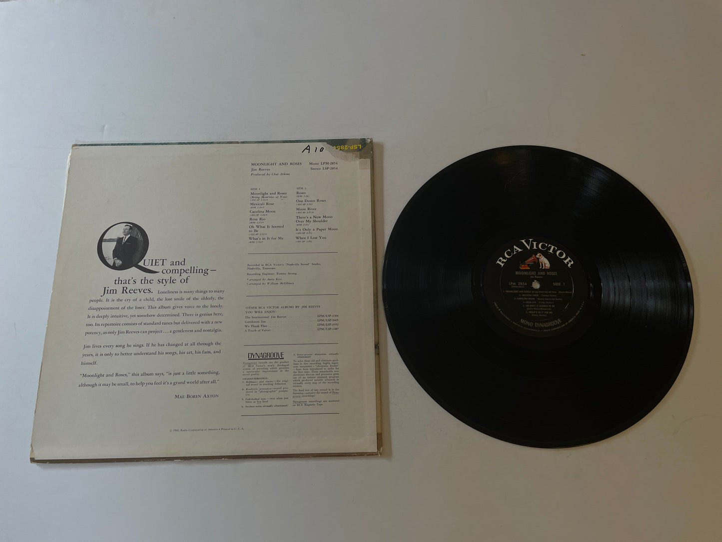 Jim Reeves Moonlight And Roses Used Vinyl LP VG+\G+ Black
