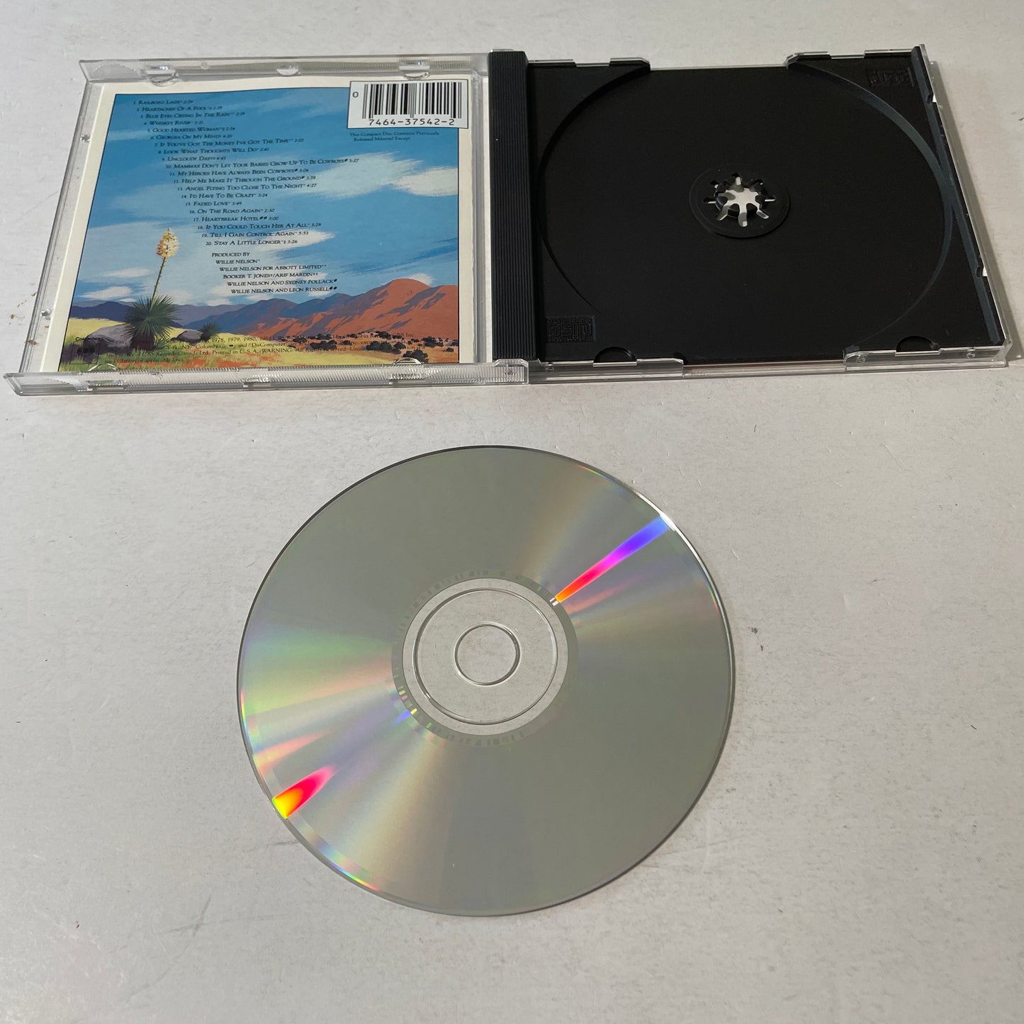 Willie Nelson Greatest Hits (And Some That Will Be) Used CD VG+\VG+ Silver