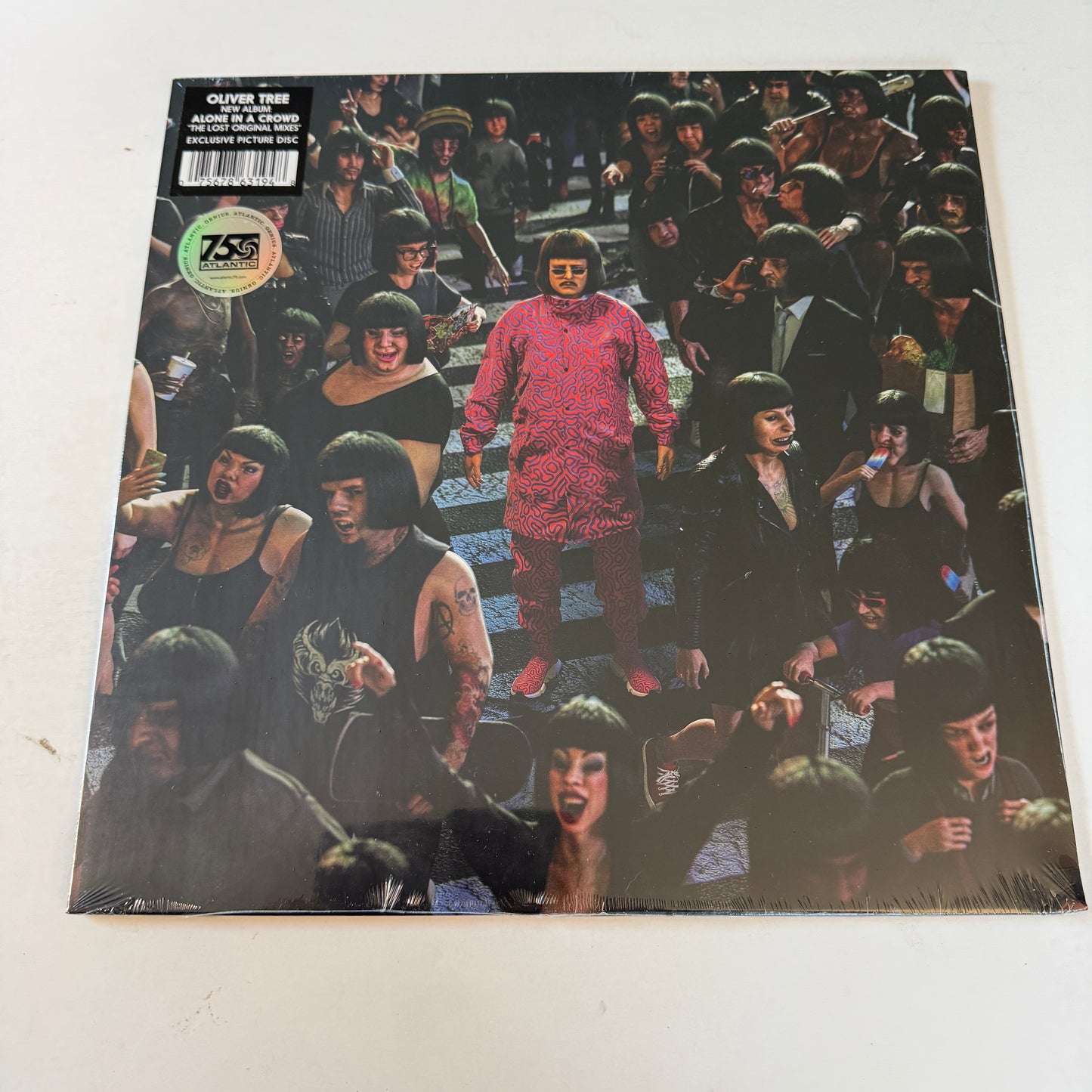 Oliver Tree Alone In A Crowd New Picture Disc  M\M