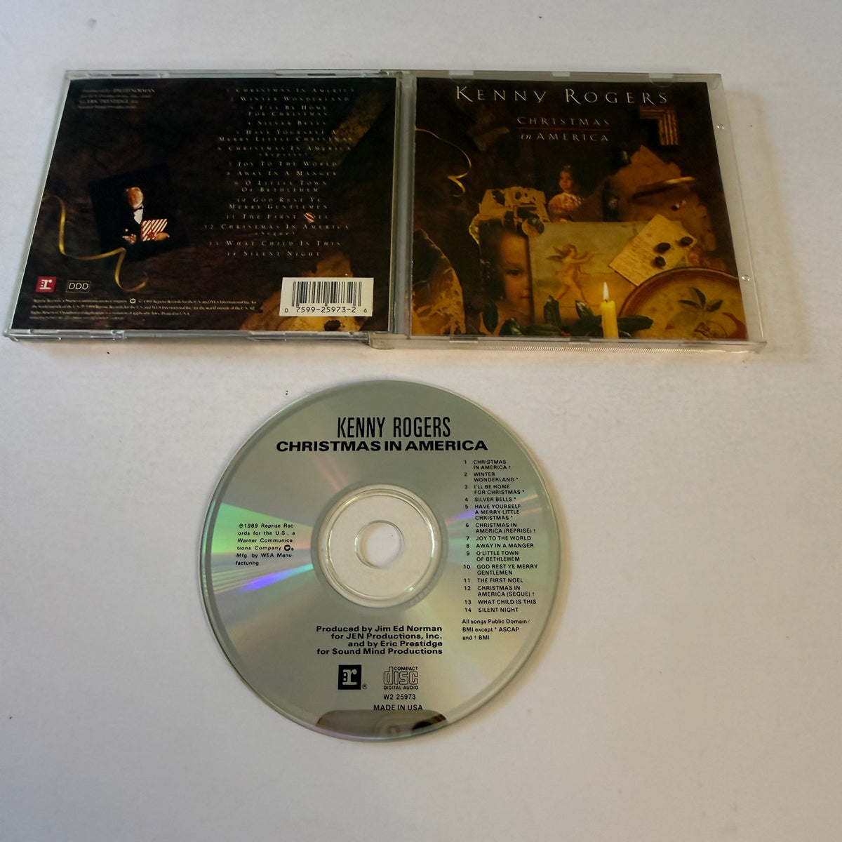 Kenny Rogers Christmas In America Used CD VG+\VG+