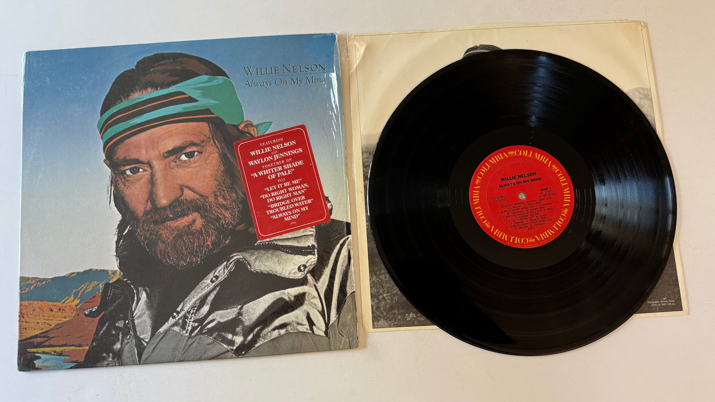 Willie Nelson Always On My Mind Used Vinyl LP VG+\VG+