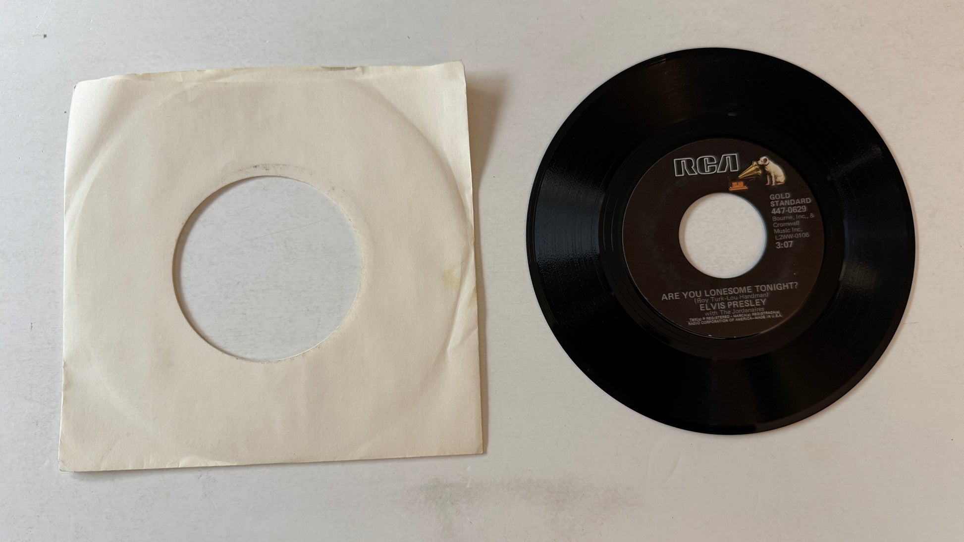 Elvis Presley Are You Lonesome Tonight? Used 45 RPM 7" Vinyl VG+\