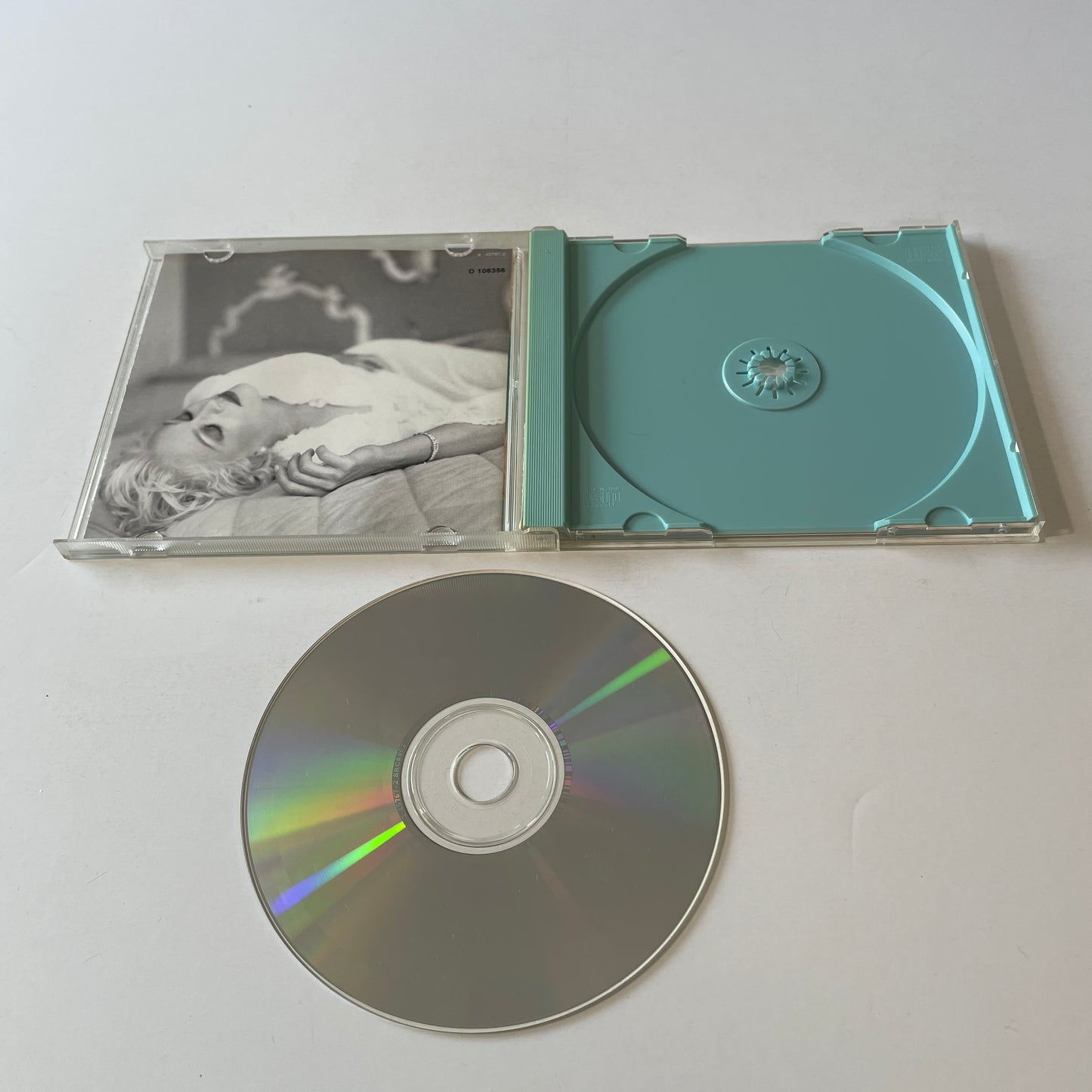 Madonna Bedtime Stories Used CD VG+\VG+