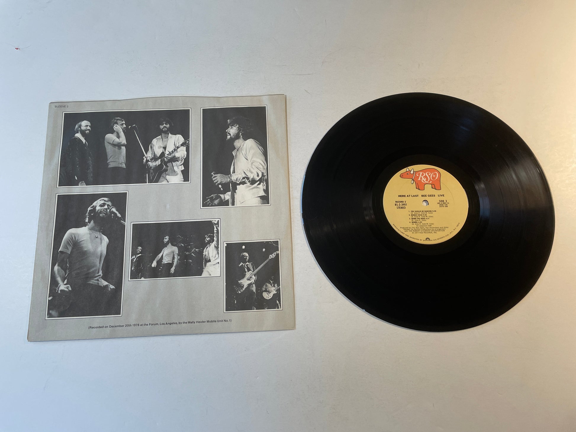 Bee Gees Here At Last...Bee Gees...Live \ Black