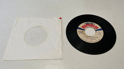 Betty Johnson Let Me Be The One Used 45 RPM 7" Vinyl VG+\VG+