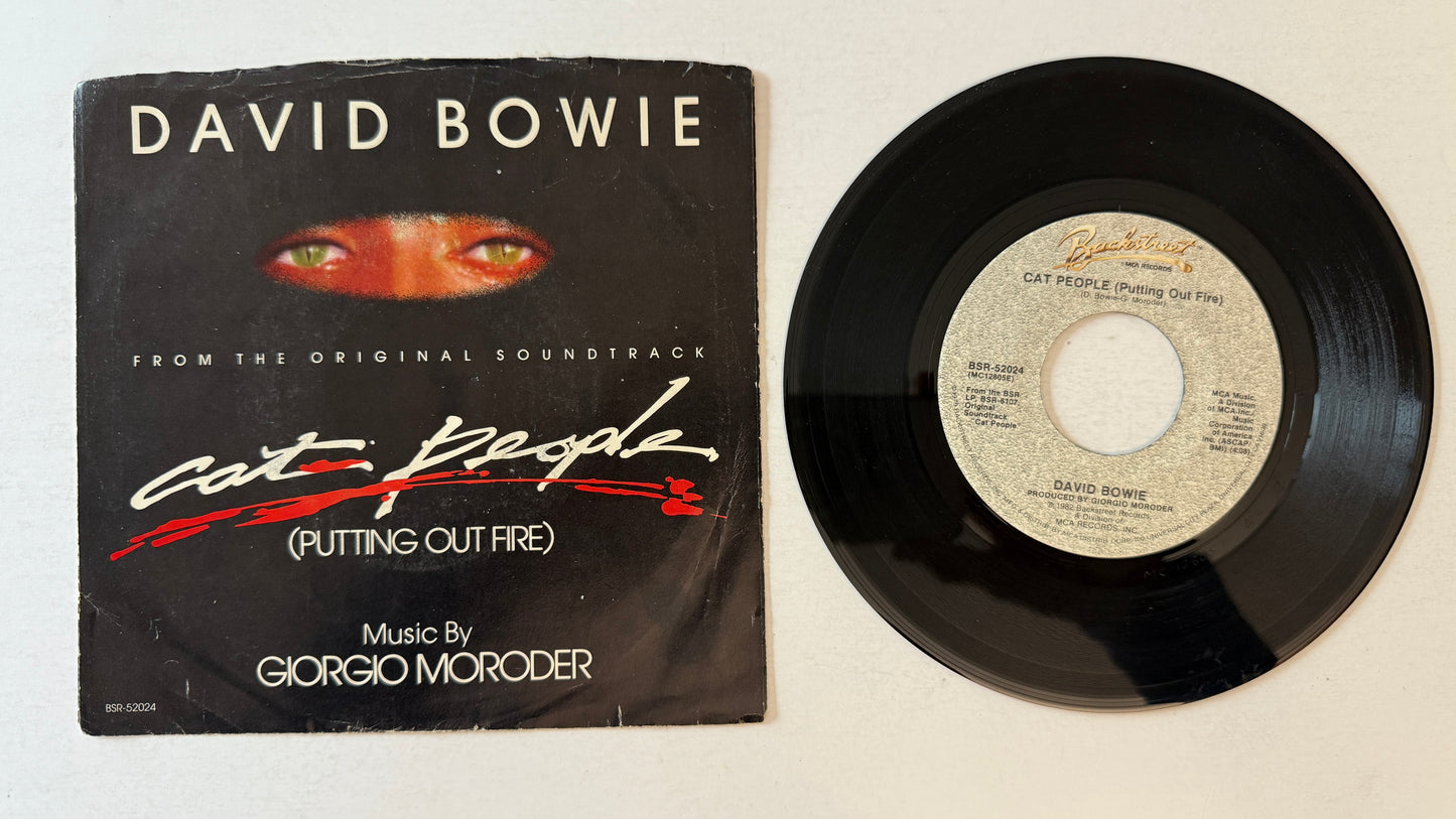 David Bowie Cat People (Putting Out Fire) Used 45 RPM 7" Vinyl VG+\