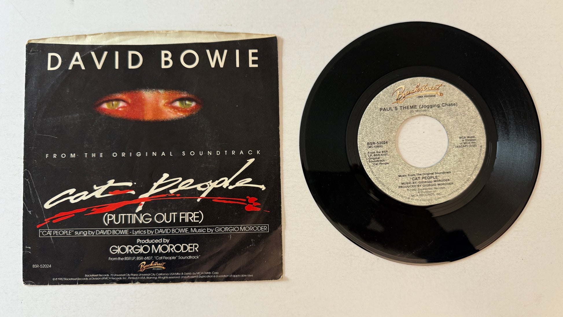 David Bowie Cat People (Putting Out Fire) Used 45 RPM 7" Vinyl VG+\