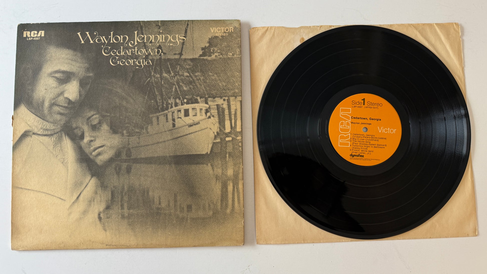 Waylon Jennings Cedartown, Georgia Used Vinyl LP VG+\VG