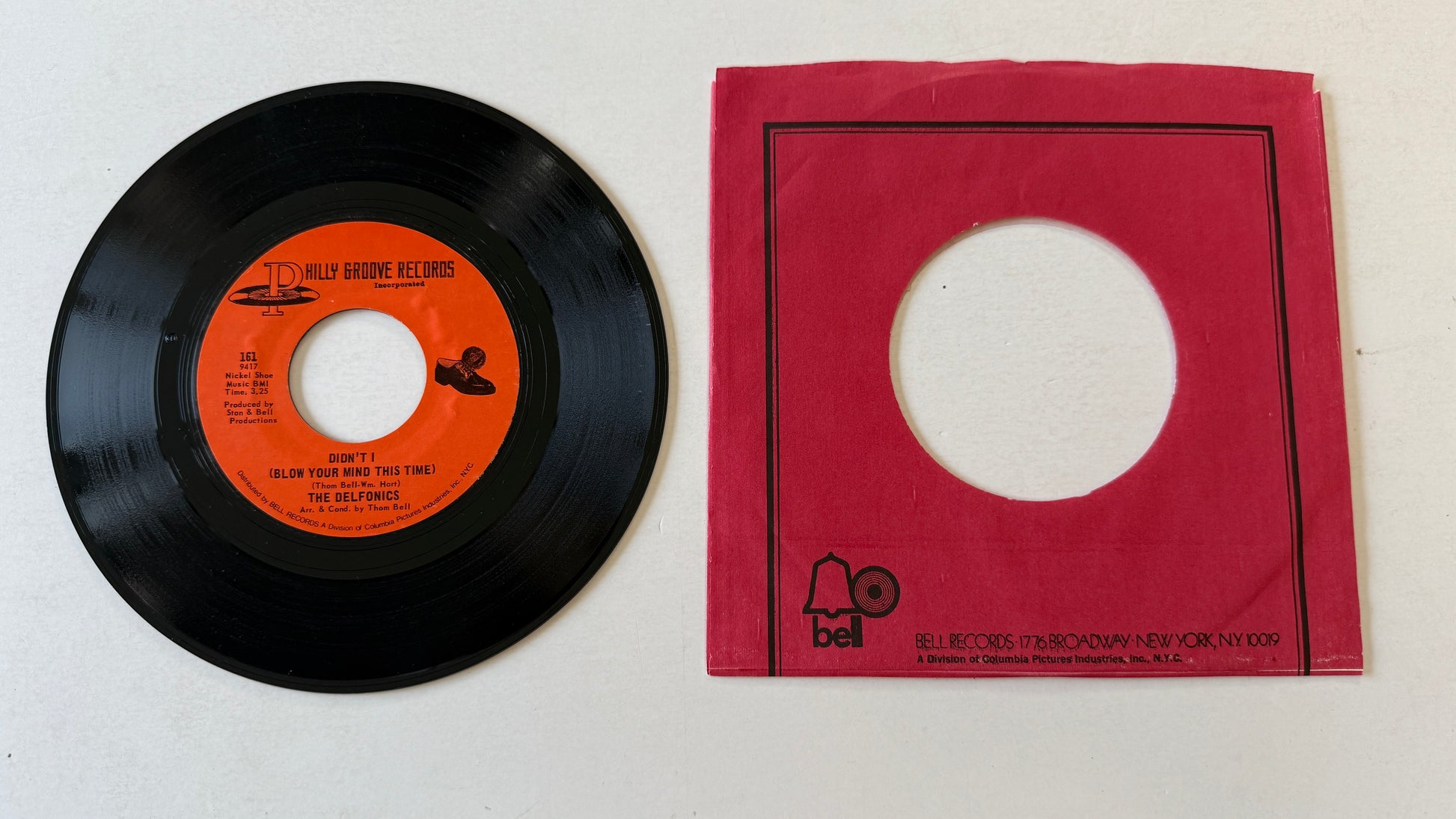 The Delfonics Didn't I (Blow Your Mind This Time) / Down Is Up, Up Is Down Used 45 RPM 7" Vinyl VG+\VG+