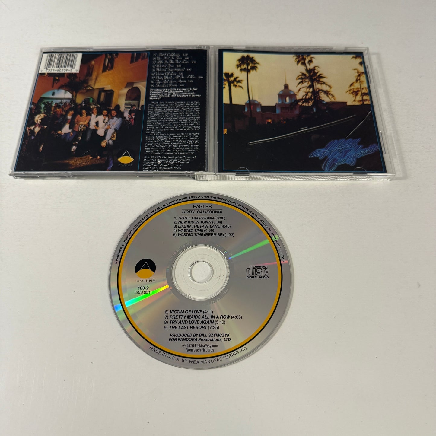 Eagles Hotel California Used CD VG+\VG