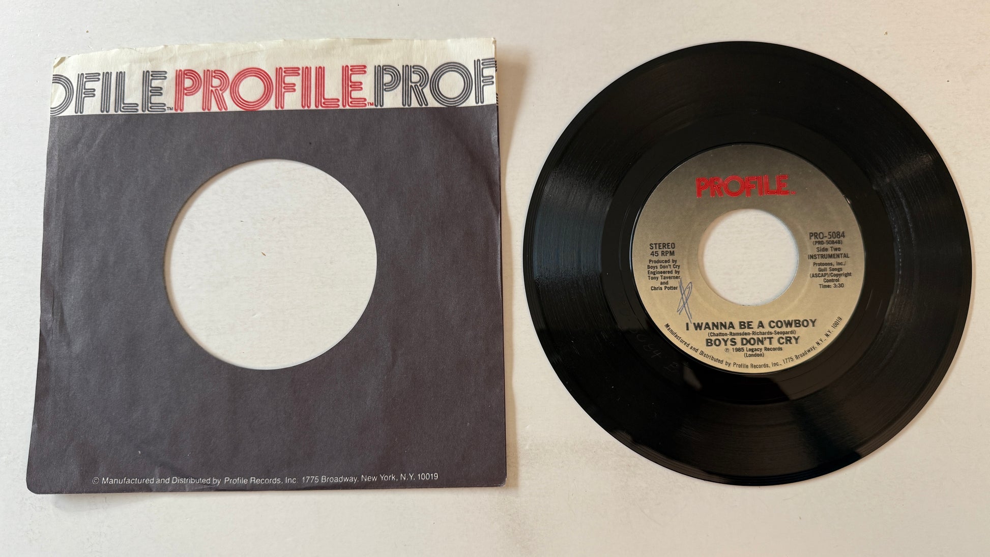 Boys Don't Cry I Wanna Be A Cowboy Used 45 RPM 7" Vinyl VG+\