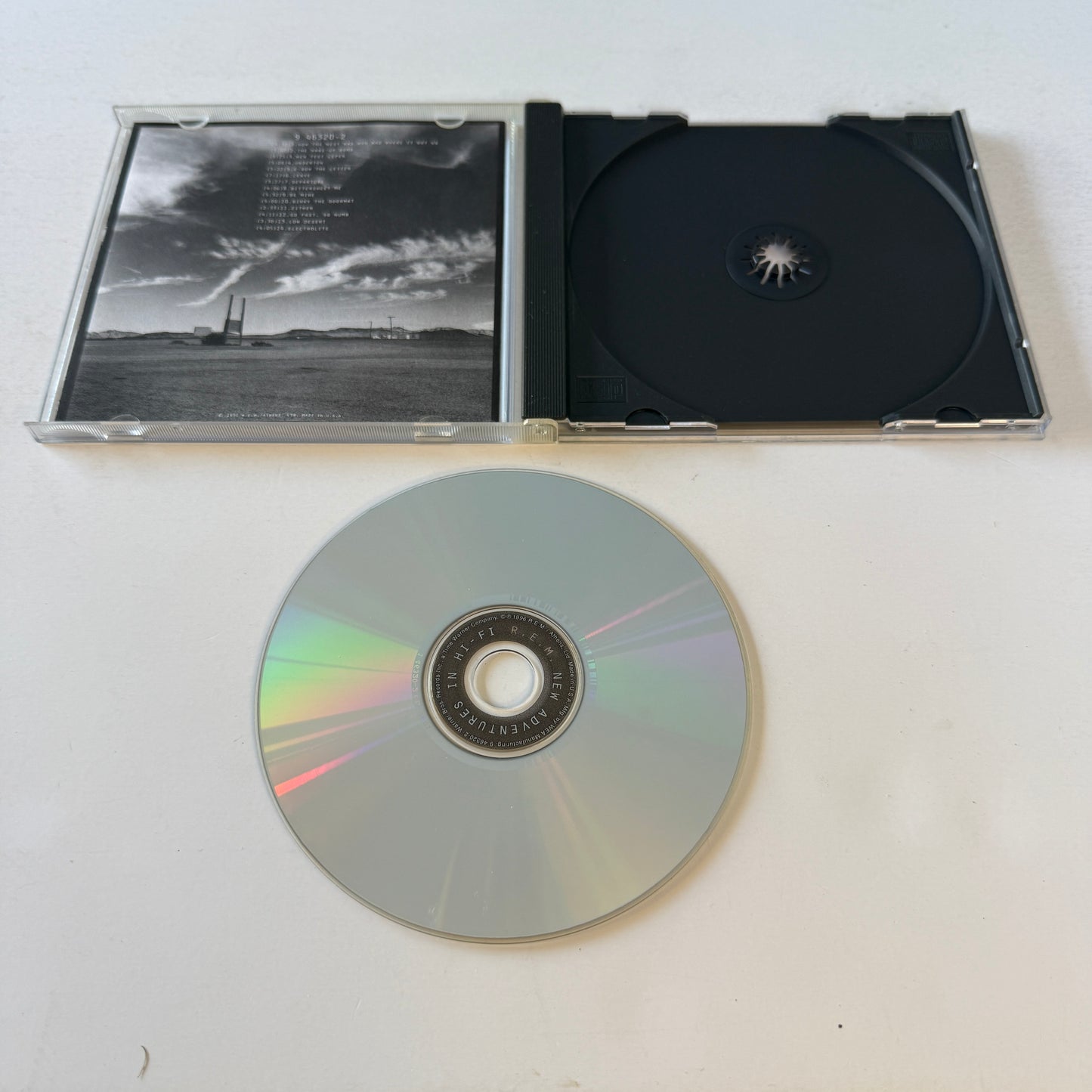 R.E.M. New Adventures In Hi-Fi Used CD VG+\VG+