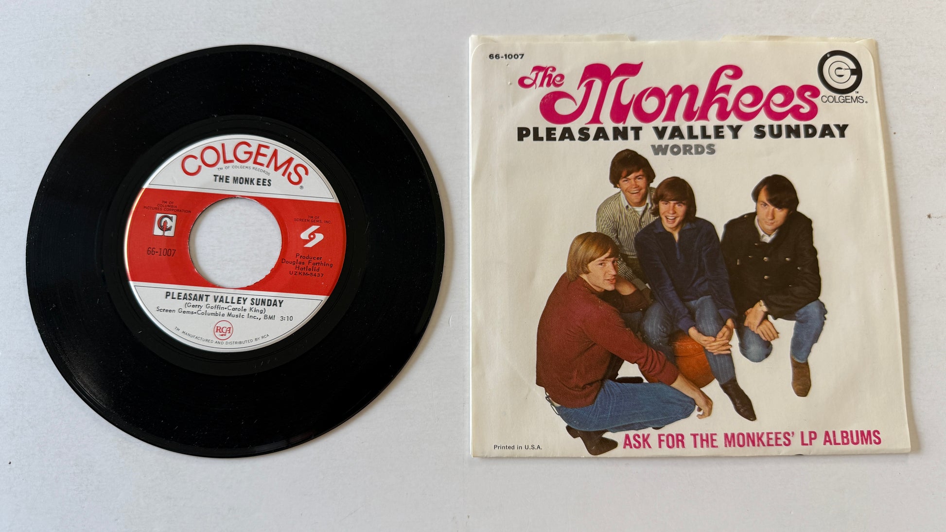 The Monkees Pleasant Valley Sunday / Words Used 45 RPM 7" Vinyl VG+\VG