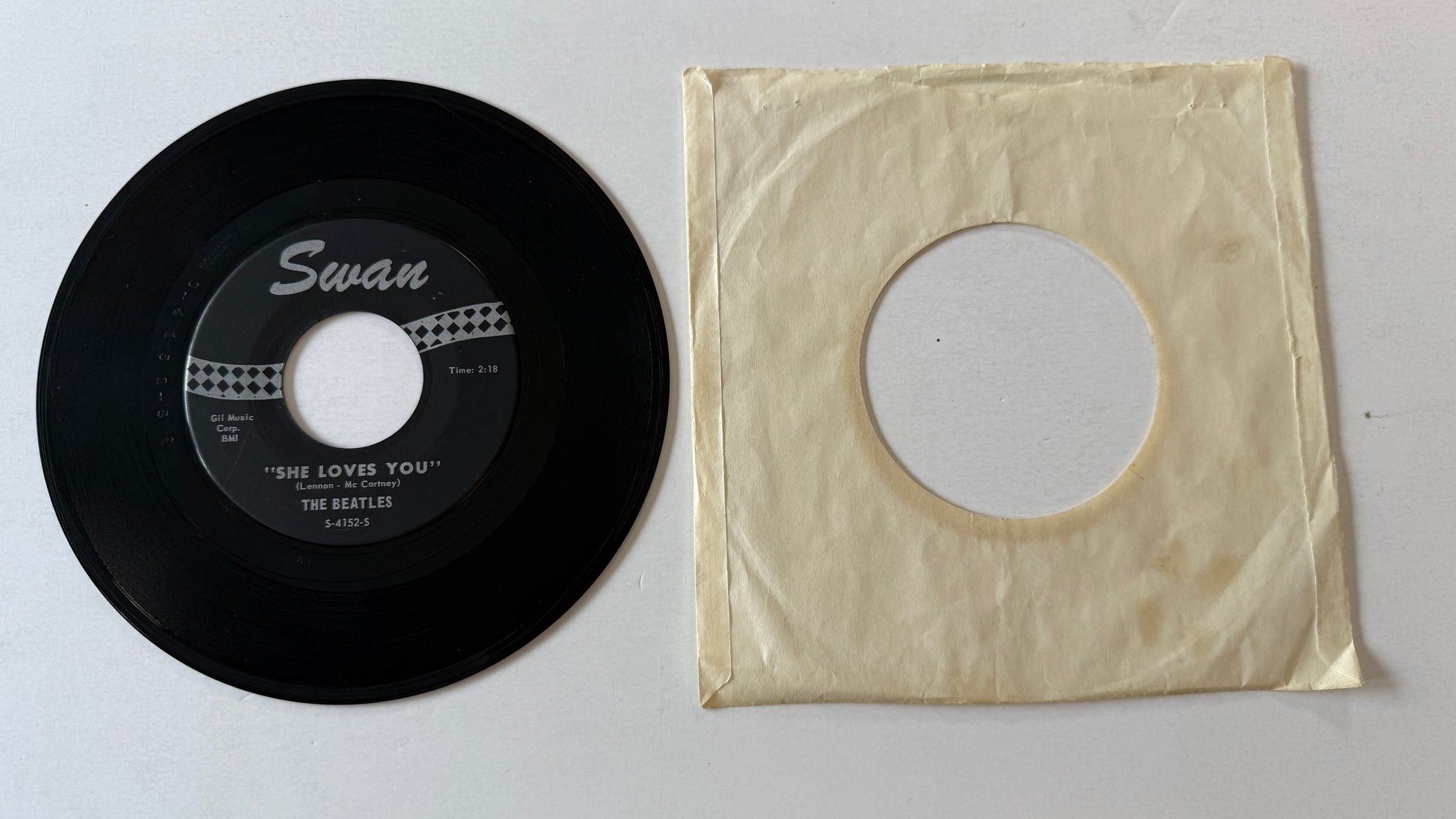The Beatles She Loves You Used 45 RPM 7" Vinyl VG+\VG