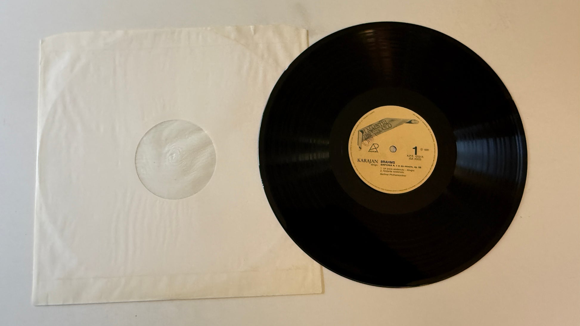 Herbert von Karajan Sinfonia N. 1 In Do Minore, Op. 68 Used Vinyl LP VG+\VG+