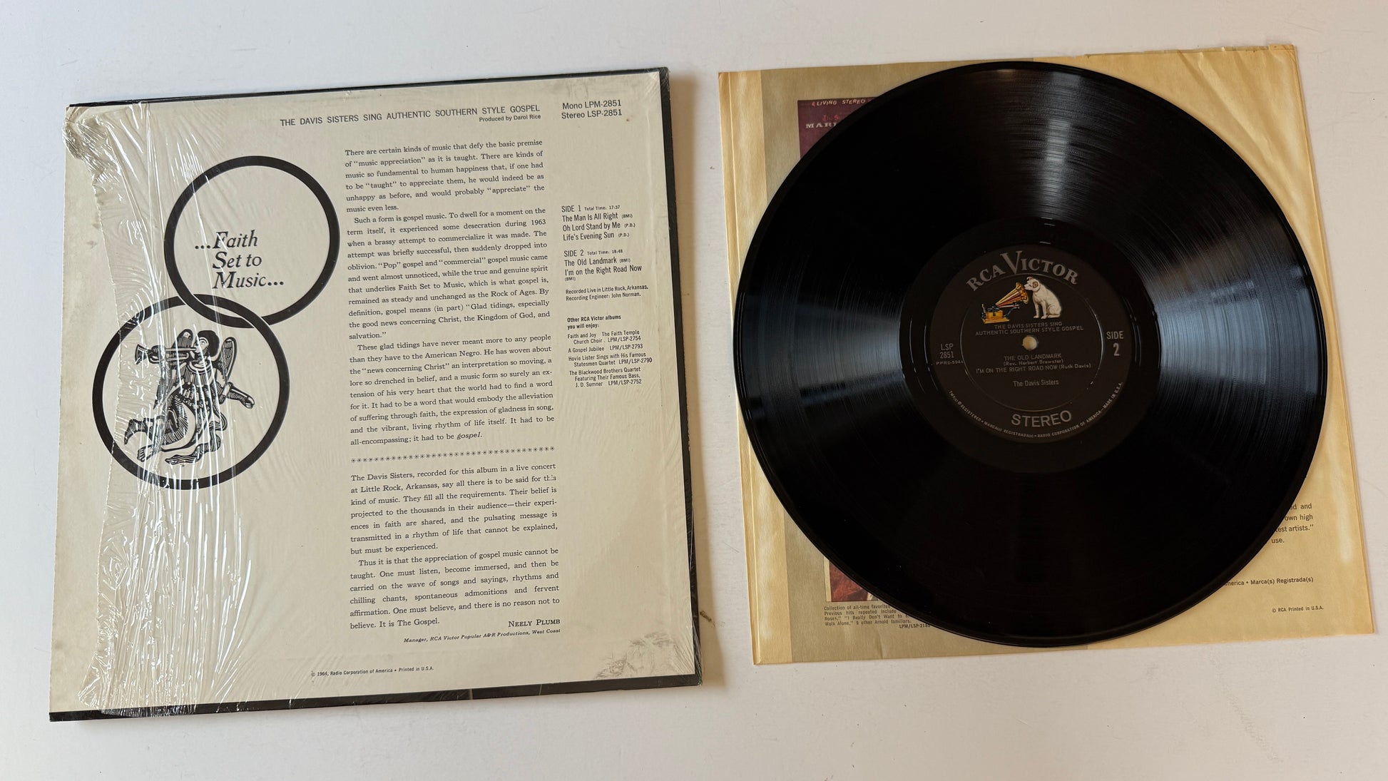The Davis Sisters Sing Authentic Southern Style Gospel Used Vinyl LP VG+\VG+