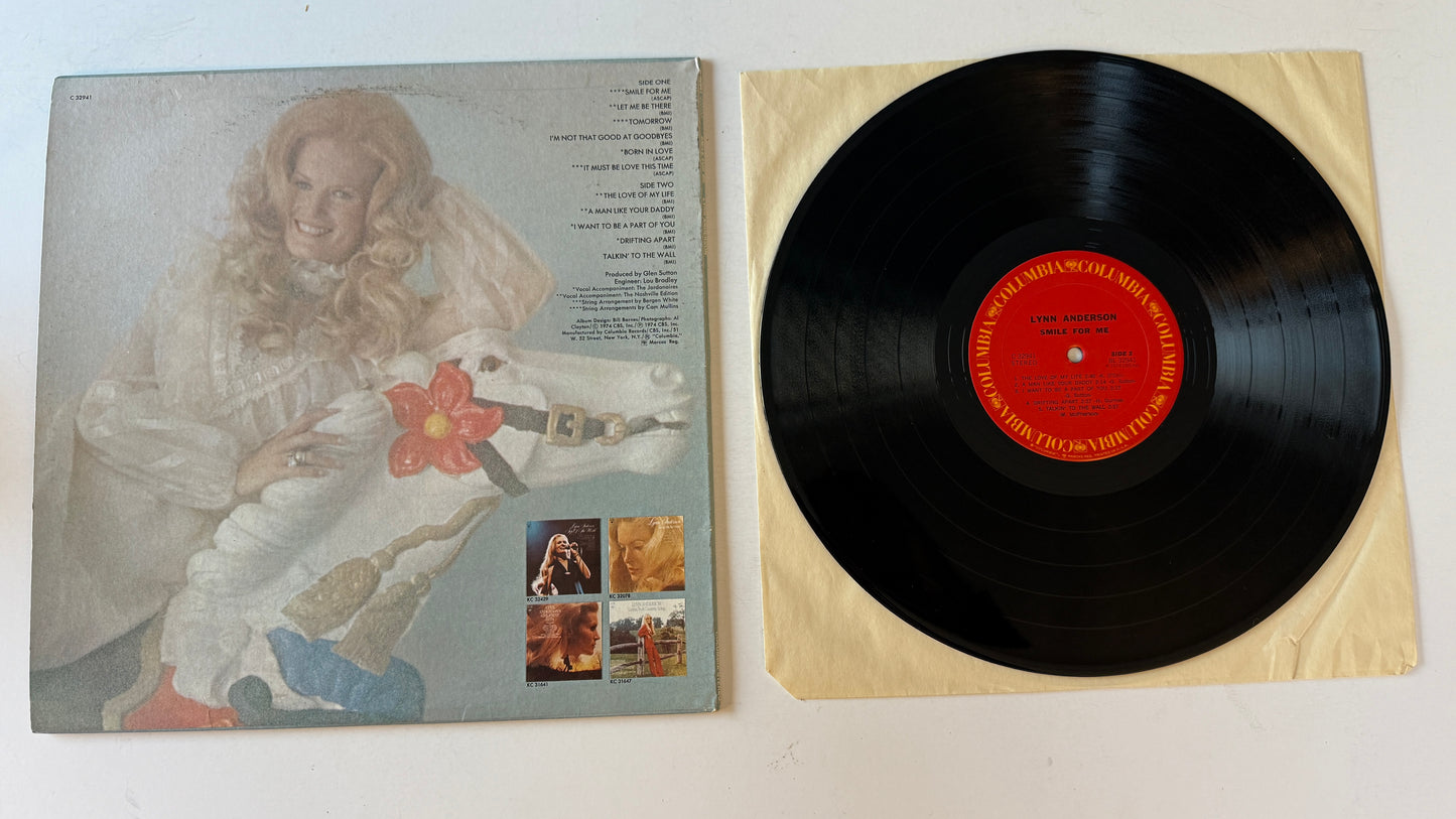 Lynn Anderson Smile For Me Used Vinyl LP VG+\VG+