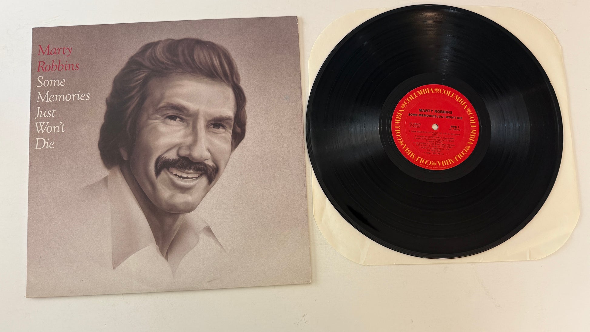 Marty Robbins Some Memories Just Won't Die Used Vinyl LP VG+\VG+