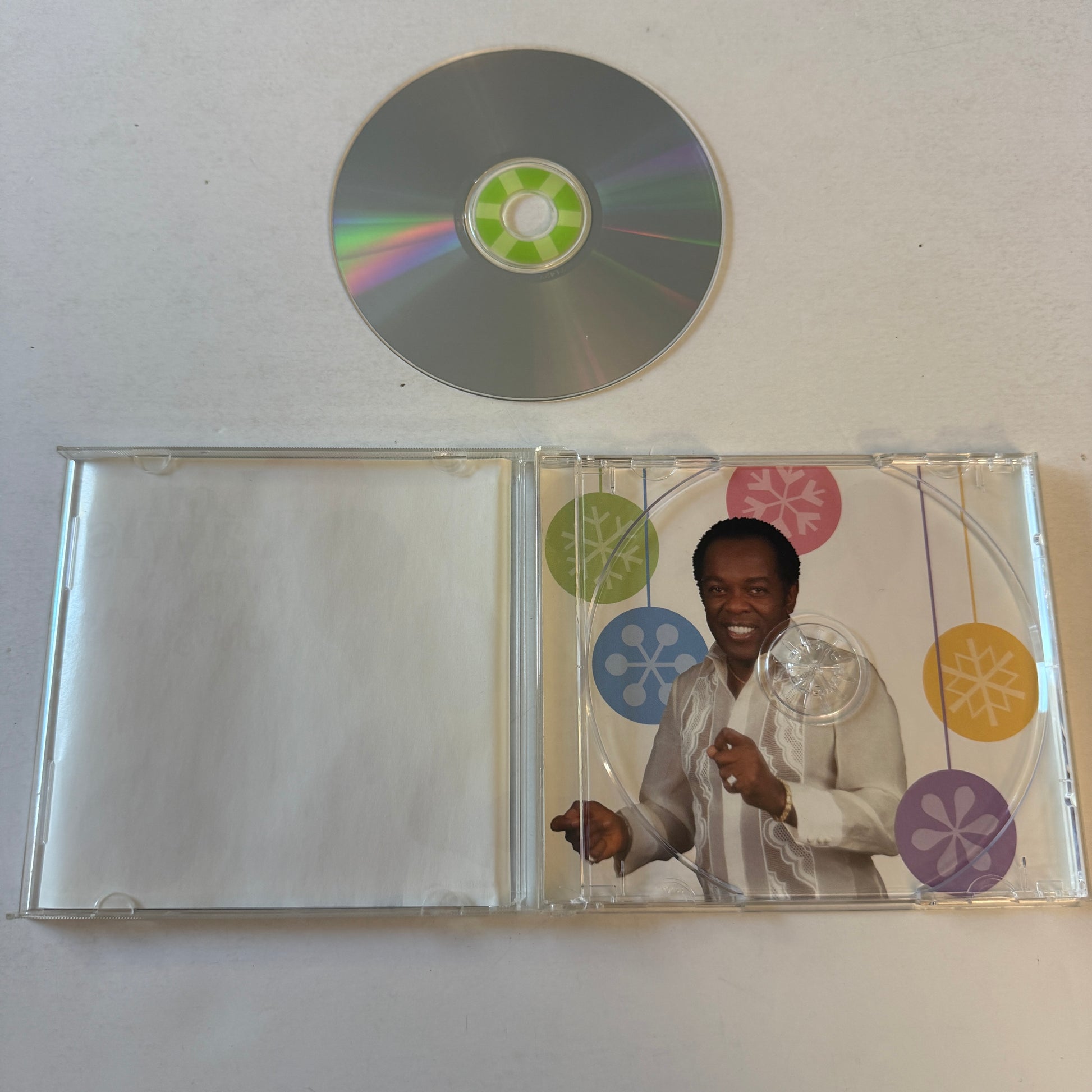 Lou Rawls Swingin' Christmas Used CD VG+\VG+