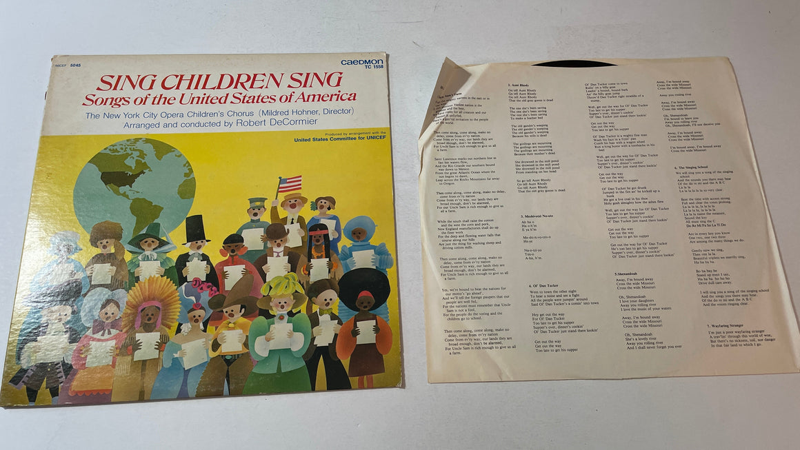 The New York City Opera Children's Chorus Sing Children Sing: Songs of the United States of America Used Vinyl LP VG+\VG
