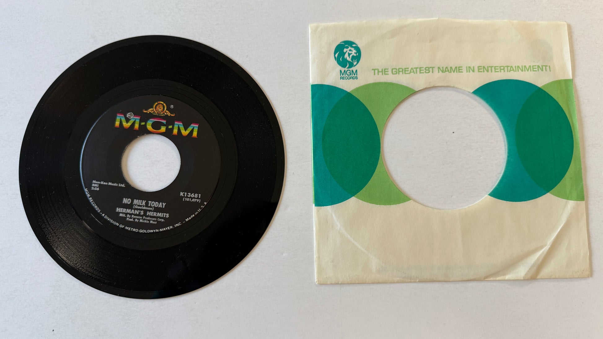Herman's Hermits There's A Kind Of Hush / No Milk Today Used 45 RPM 7" Vinyl VG+\VG