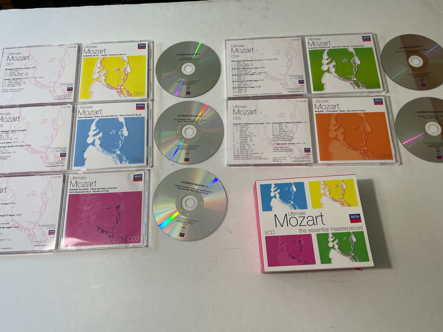 Ultimate Mozart The Essential Masterpieces \ Silver